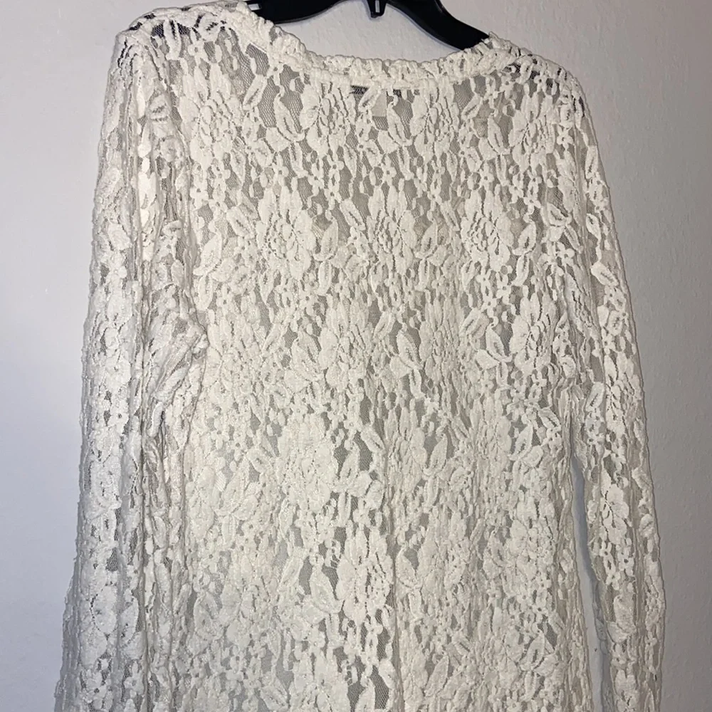 EUC Gorgeous banana republic floral lace cream top size large - Picture 4 of 4
